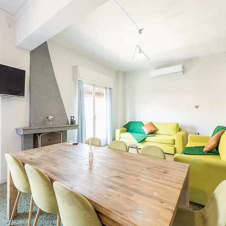 Space Paradise Apartments 아테네 외부 사진